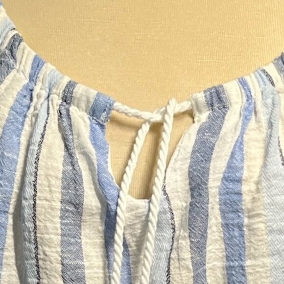 UNIQUE SPECTRUM Striped Blue and White Women's Top Sz L Cotton Ruffled Sleeves - Picture 4 of 12